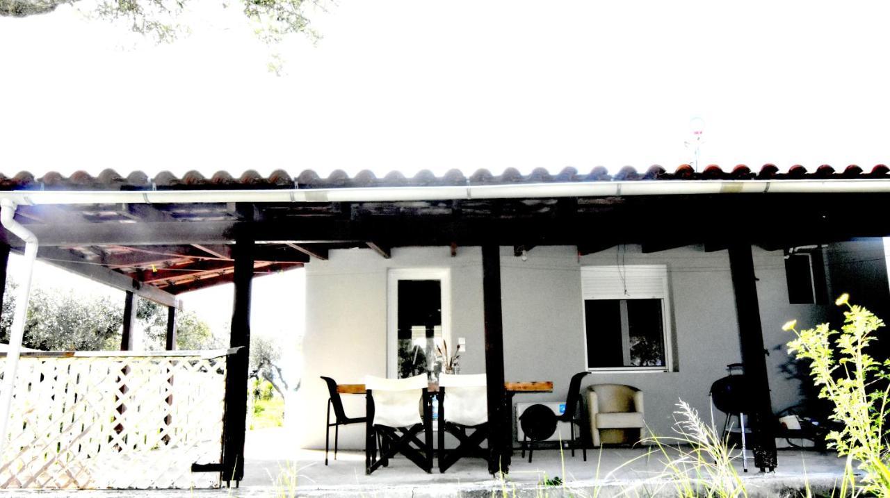 Casa Katina , Villa In Lagana, Agrilia Area ラガナス エクステリア 写真
