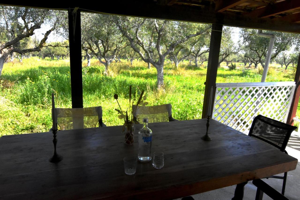 Casa Katina , Villa In Lagana, Agrilia Area ラガナス エクステリア 写真