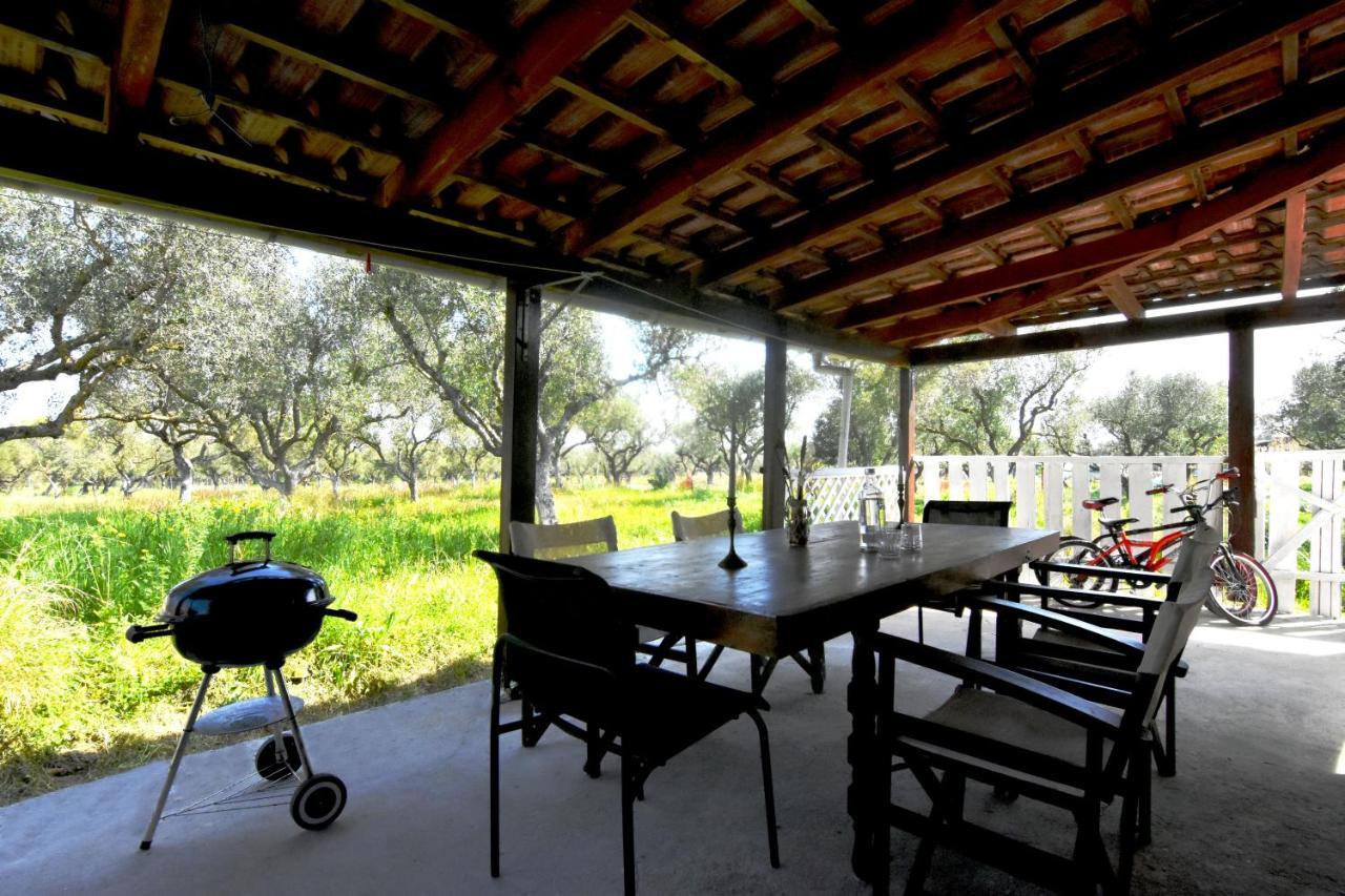 Casa Katina , Villa In Lagana, Agrilia Area ラガナス エクステリア 写真