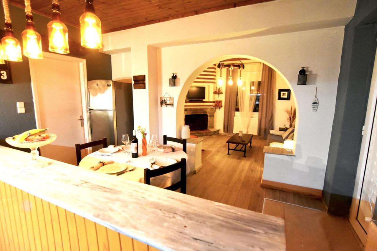 Casa Katina , Villa In Lagana, Agrilia Area ラガナス エクステリア 写真